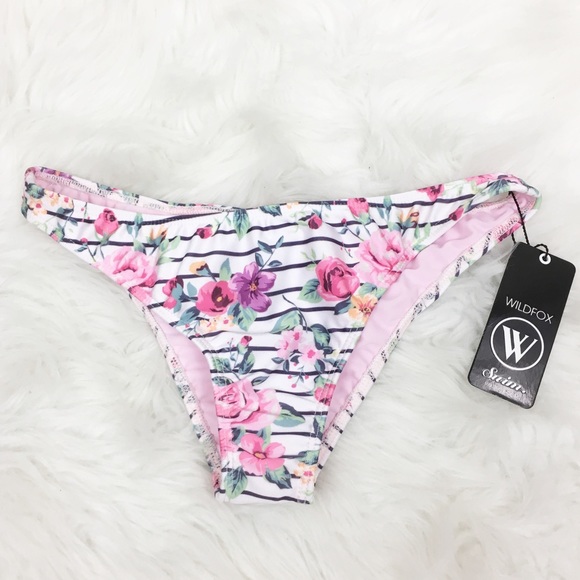 WILDFOX | White Pink Floral Bikini Bottom -E90 - Picture 2 of 7